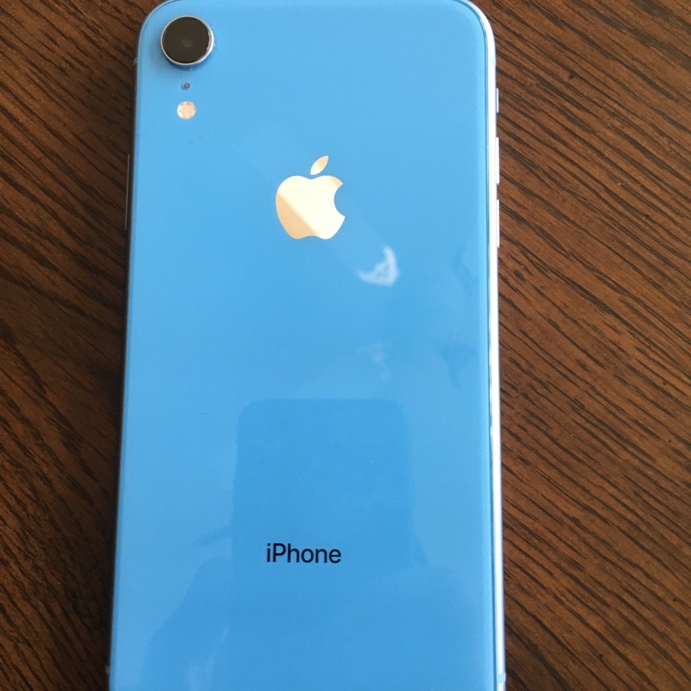 APPLE I PHONE XR